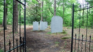 F185 De Joodse begraafplaats aan de Kamphuizerweg buurtschap Wildenborch (2022)